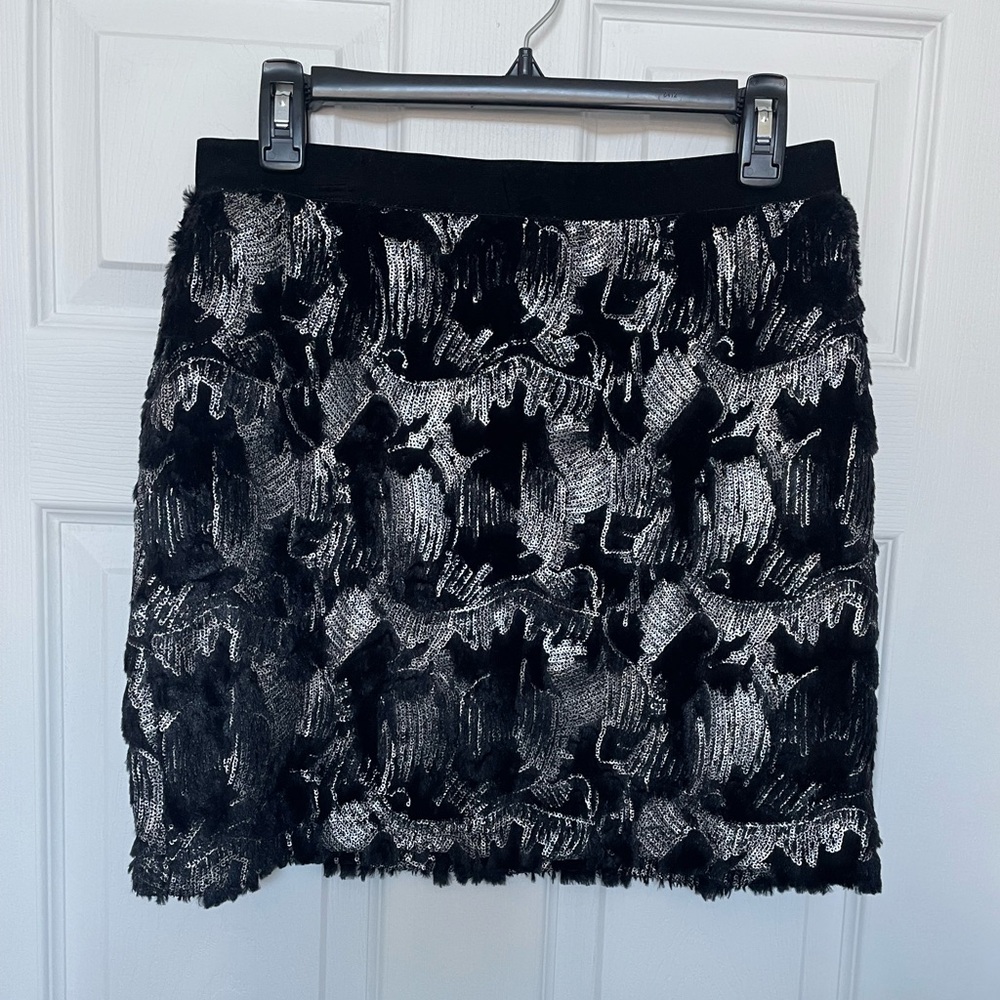 Zara W&B Minirock Embellished Skirt - Picture 2 of 6